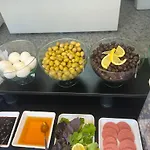 Ada Park Hotel *