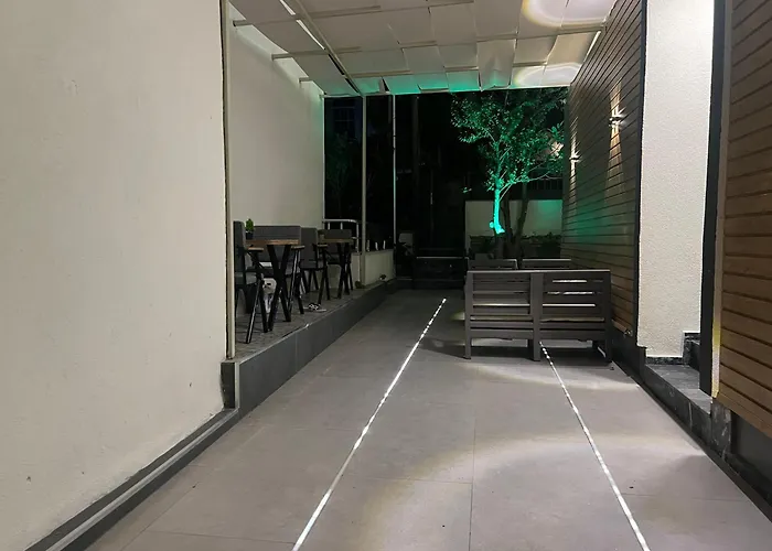 Hotel Ada Park *