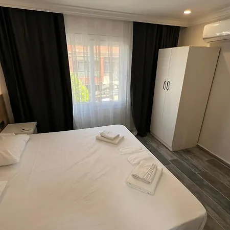 Ada Park Hotell *